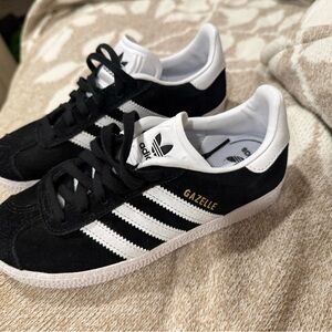 Adidas Gazelle Black & White Suede Sneakers | NEW | Youth Size 1.5
